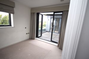 Main bedroom- click for photo gallery